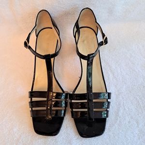 Silvia Fiorentina Black Patent Leather T-Strap Sandals - 7